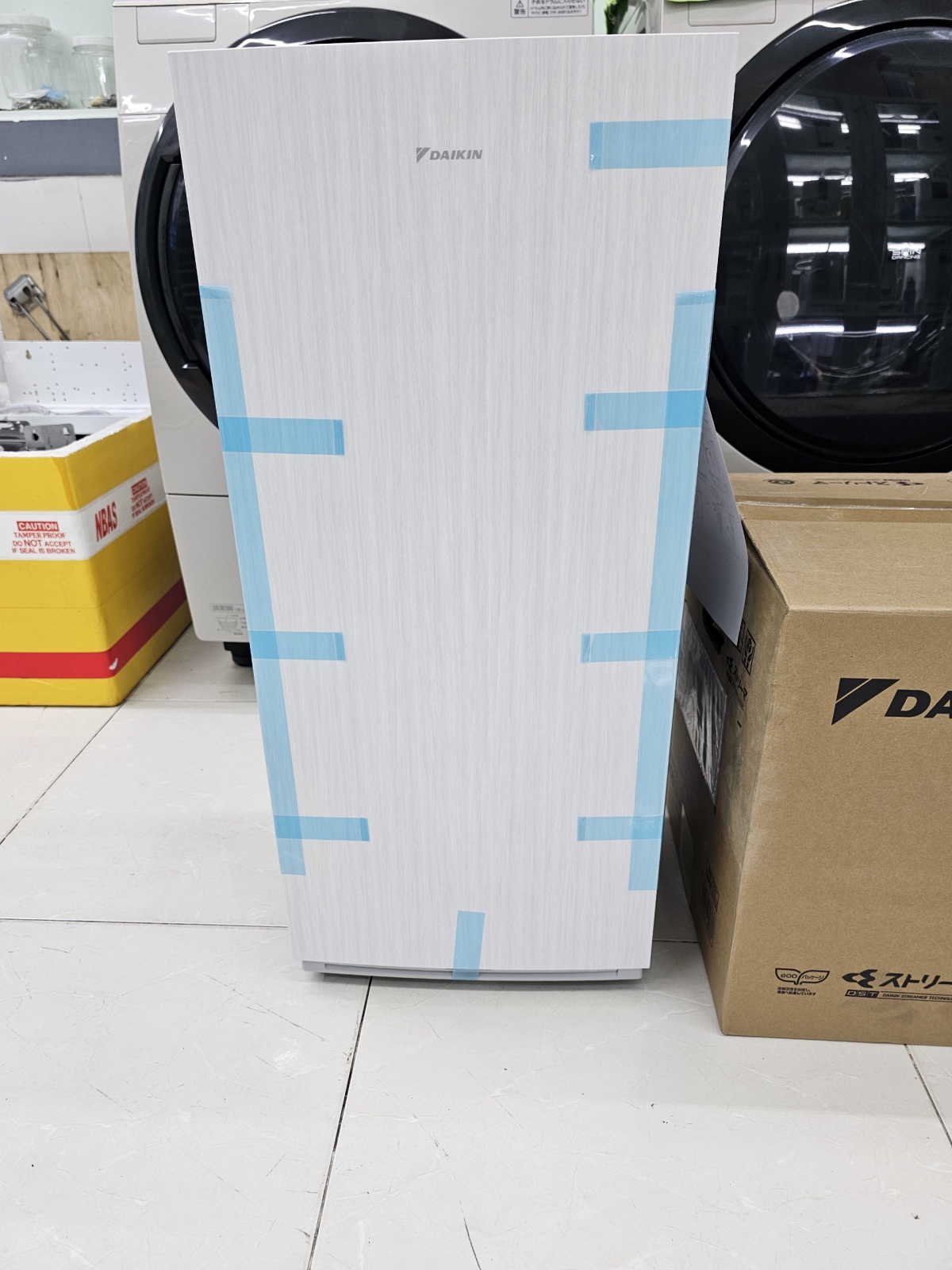 Máy lọc không khí Daikin MCK904A - W