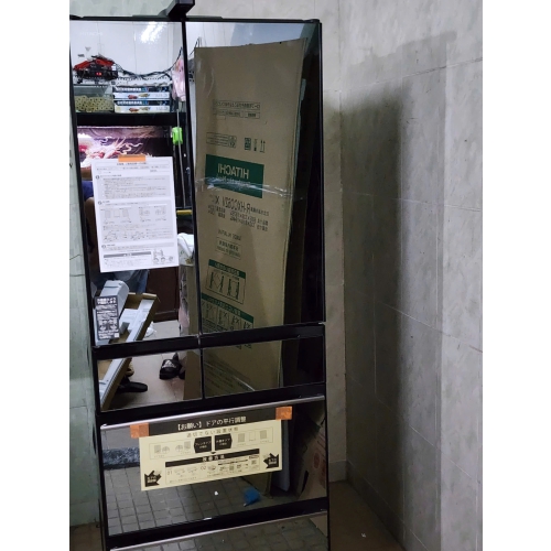 Tủ lạnh Hitachi R-HXCC62V mặt tráng gương dung tích 620L nội địa Nhật