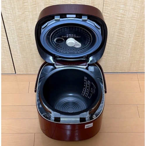 Nồi cơm điện Toshiba 1,8L nội địa Nhật RC -DS18K