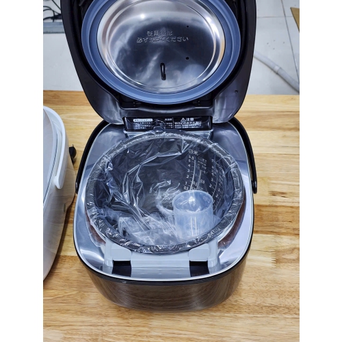 Nồi cơm điện Toshiba 1L nội địa Nhật - màu đen